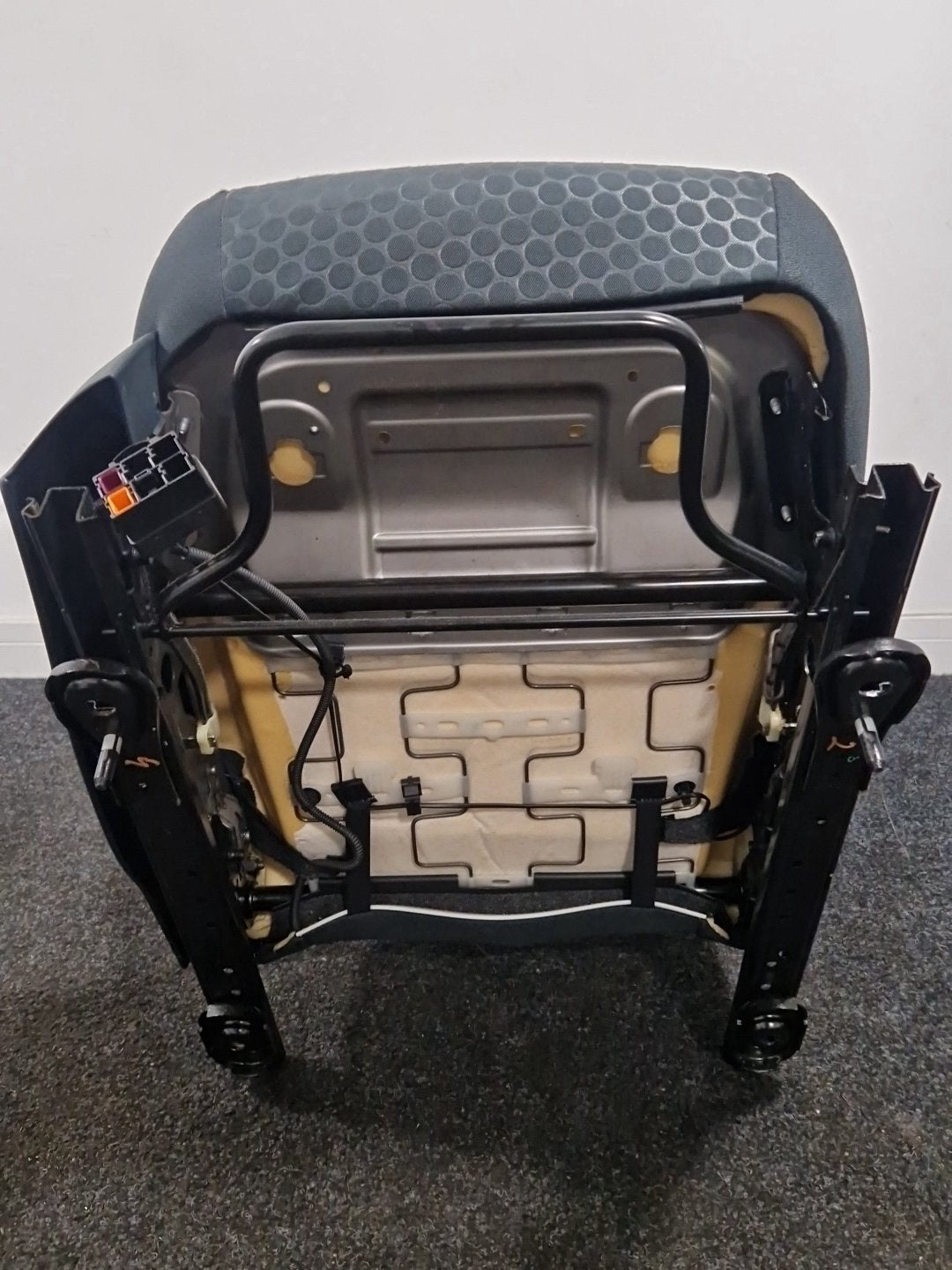 Ford Fiesta MK7 (B299) Hatchback Right Front Seat