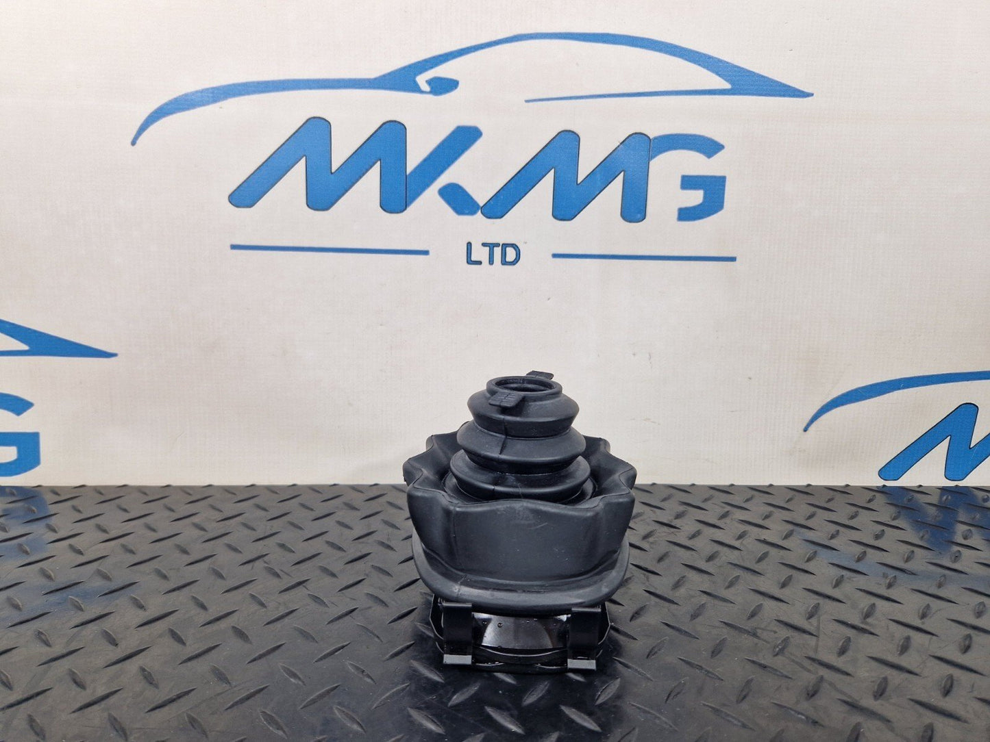 16-19 AUDI A4 B9 MANUAL GEAR STICK SOUND INSULATION GAITOR 8K0711167A 8K0863278H