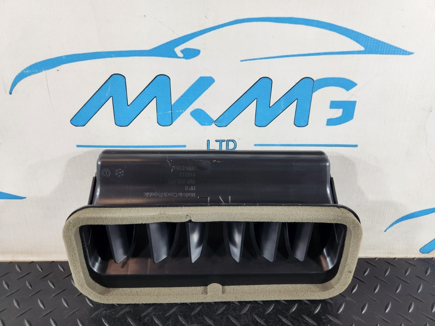 16-20 AUDI Q7 4M GENUINE HEATER CABIN AIR VENT INLET OUTLET DUCT 4M0863873