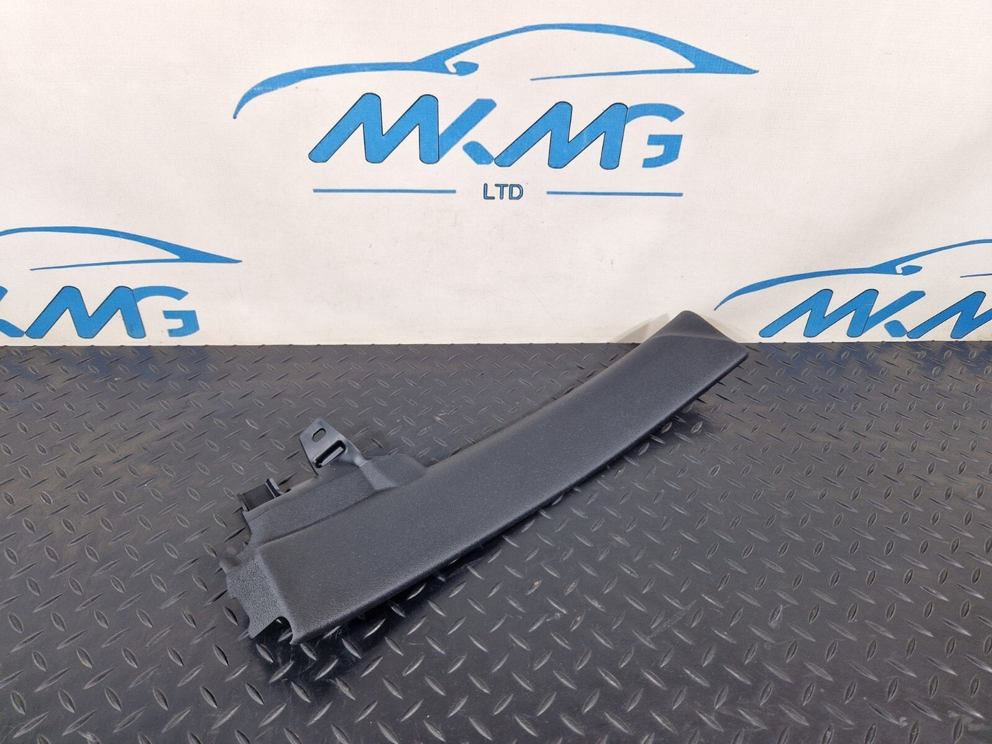 20-24 BMW 1 SERIES F40 REAR DOOR ENTERANCE TRIM RIGHT DRIVER SIDE 7444942