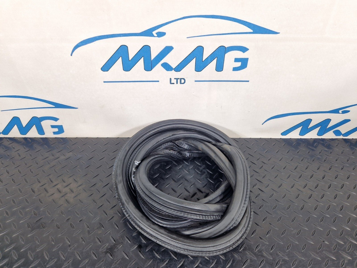 16-19 AUDI A4 B9 Rear Right or Left Door Rubber Seal 8W5833721B