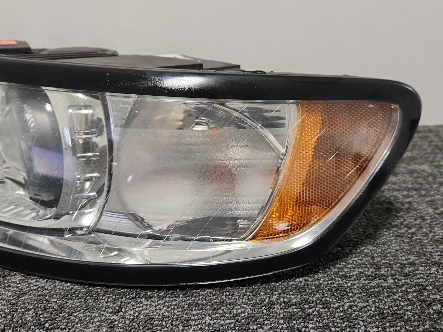 Volvo S40 MK2 (MS) Saloon Genuine Front Left N/S Passenger Headlight 31265711
