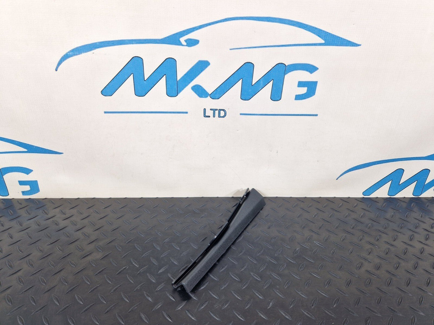 16-19 AUDI A4 B9 LEFT SIDE FRONT A PILLAR TRIM 8W0868203A