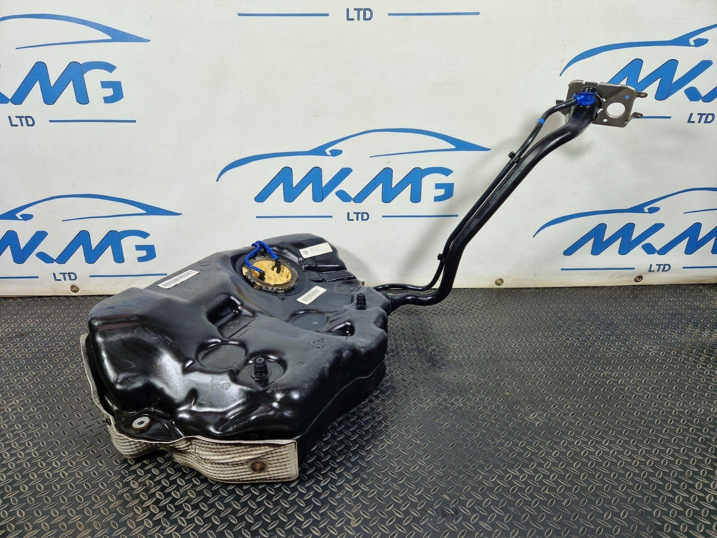 16-23 AUDI A5 F5 S-LINE GENUINE DIESEL FUEL TANK 8W6201021AM