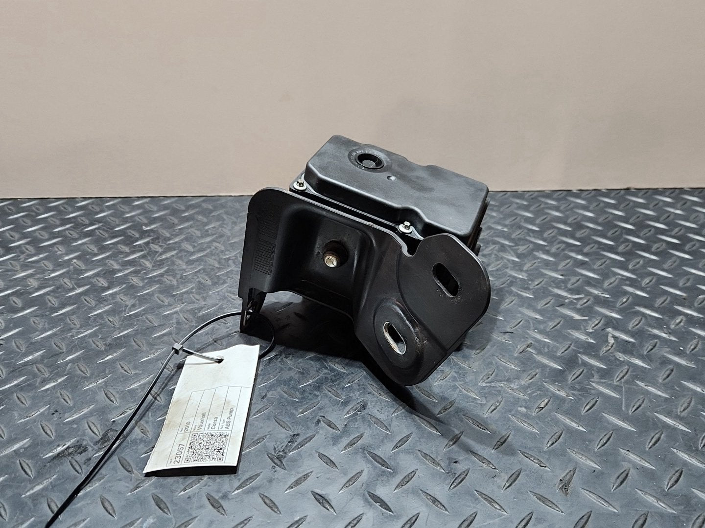 Vauxhall Corsa MK3 (D) (4400) Hatchback Genuine ABS Pump 0265232288
