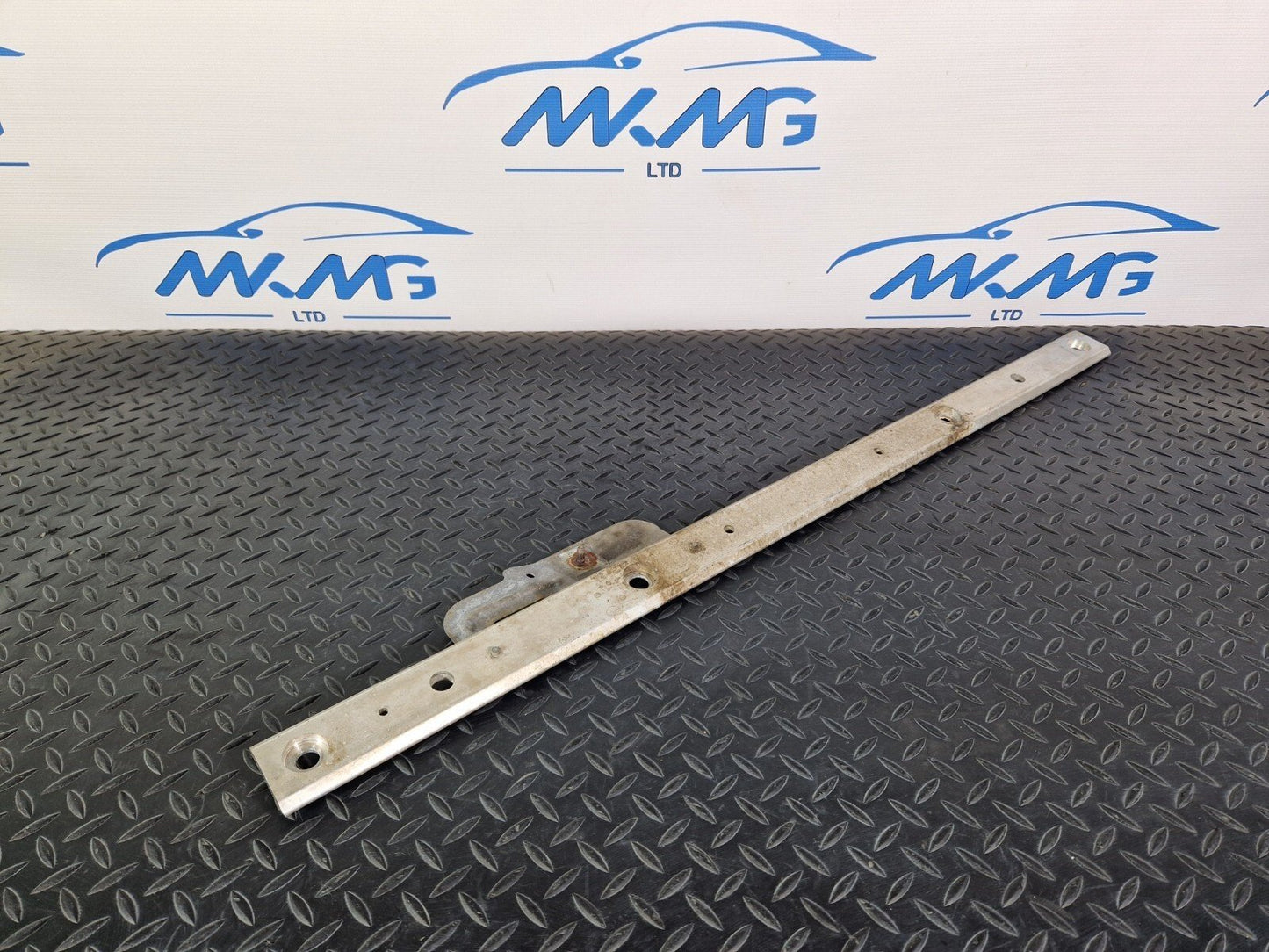 14-21 MERCEDES BENZ C200d W205 GENUINE OEM REAR TUNNEL BEAM BAR A2056190725