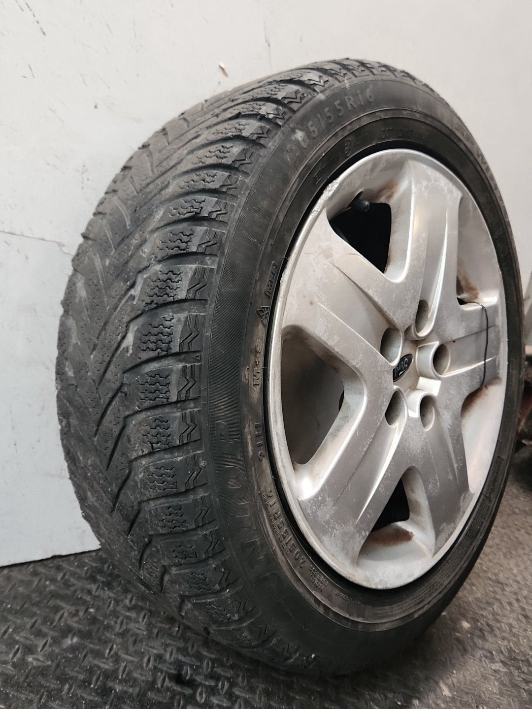 Ford C-Max MK1 FL (C214) MPV 16" Steel Wheel with Tyre 205/55/16 ~3mm