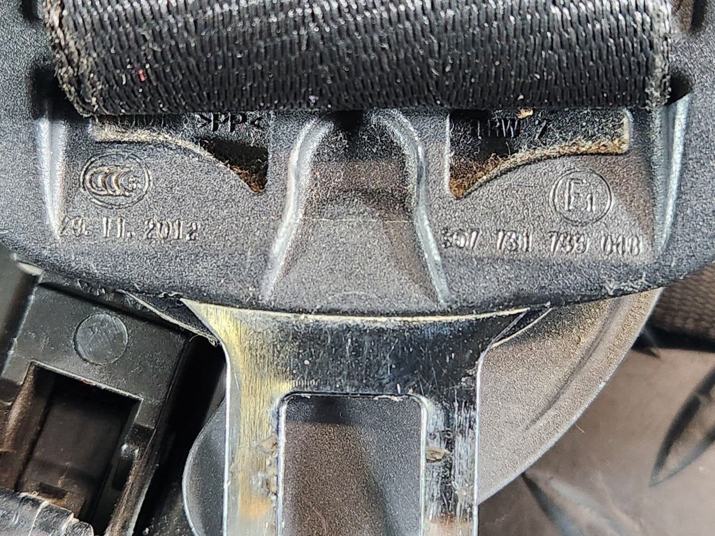 10-18 VW TOUAREG 7P REAR LEFT N/S PASSENGER SIDE SEAT BELT 7N0857737BE