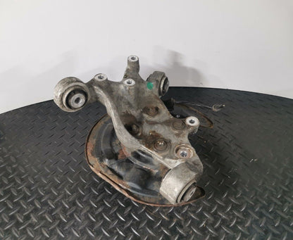 12-18 MERCEDES A B CLA-W176 W246 C117 GENUINE REAR RIGHT O/S WHEEL HUB  A2460406