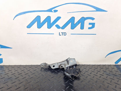 20-24 BMW 1 SERIES F40 GENUINE FRONT RIGHT FENDER MOUNT BRACKET 7450388