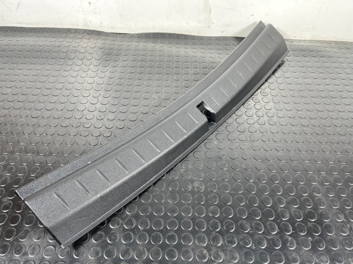14-21 BMW 2 SERIES GRAN TOURER F45 F46 REAR LOAD COVER TRIM PANEL 7327008