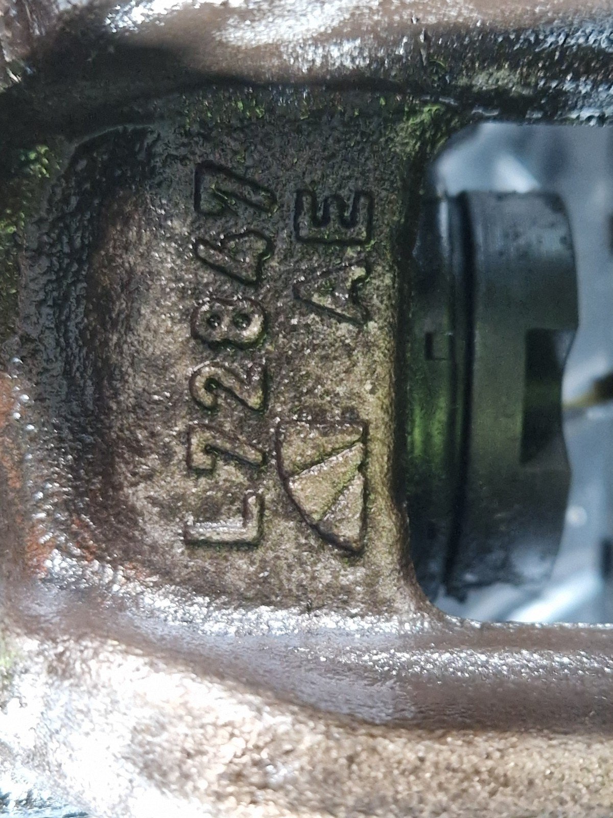 19-ON MERCEDES BENZ B CLASS W247 REAR RIGHT SIDE BRAKE CALIPER A2474230498