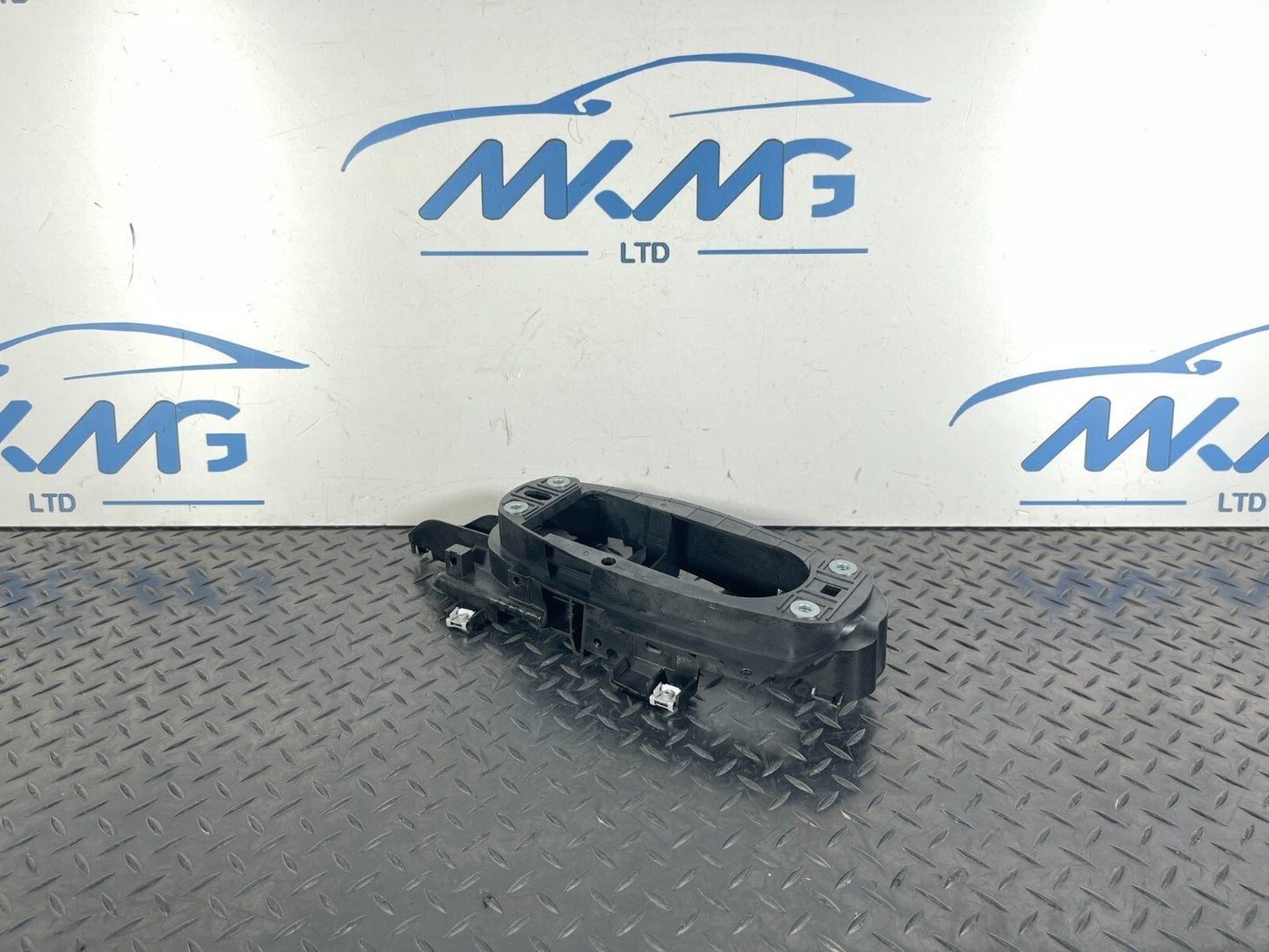 16-23 AUDI A5 F5 S-LINE GEAR SHIFTING MECHANISM MOUNTING FRAME 8W2863531