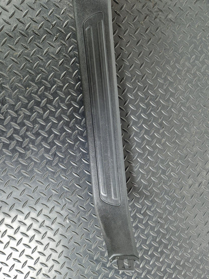 10-15 AUDI Q7 4L GENUINE OEM LOWER RIGHT DRIVER SIDE O/S SILL TRIM 4L0853370