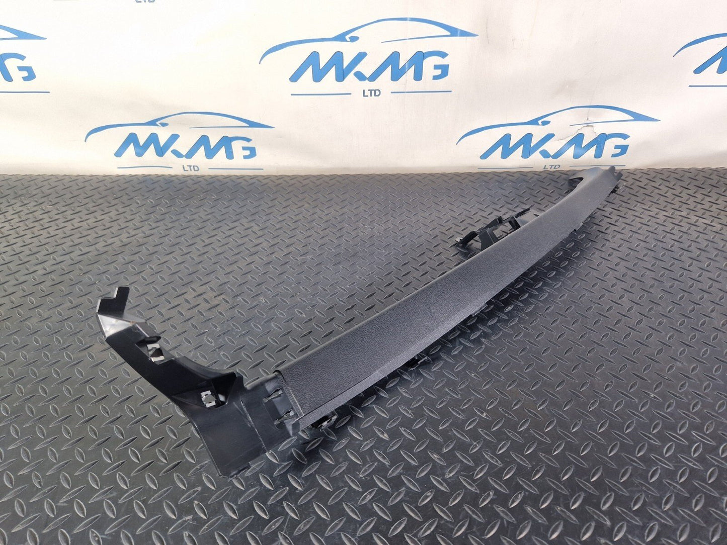 14-21 MERCEDES C200 W205 GENUINE REAR LEFT BLACK C PILLAR TRIM A2056903105