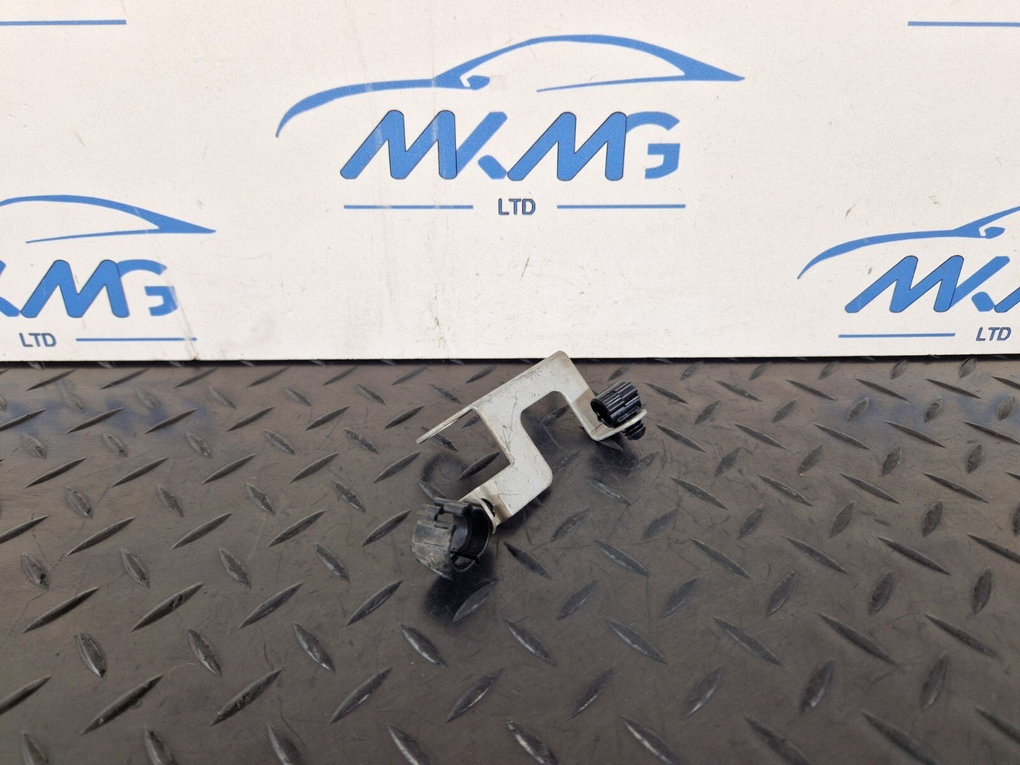 14-16 BMW 2 SERIES F22 GENUINE CABLE HARNESS BRACKET 7614600