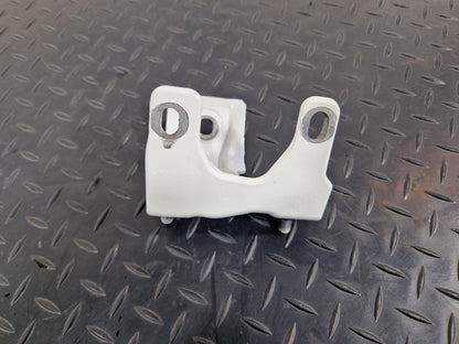 12-18 BMW 3 SERIES F30 F31 LCI REAR BOOT HINGE BRACKET MOUNT 7270077