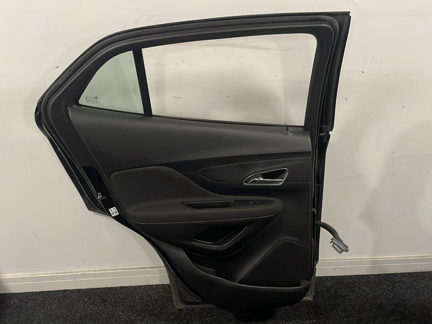 Vauxhall Mokka MK1 (G1U0) SUV Rear Left N/S Passenger Complete Door in Black GAR