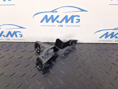 19-ON MERCEDES BENZ CLA C118 REAR RIGHT LOAD COMPARTMENT BRACKET A1776802003