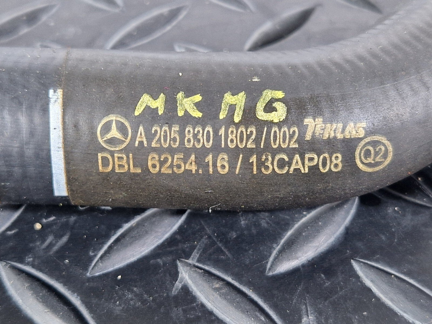 14-21 MERCEDES BENZ C200d W205 OEM HEATING WATER LINE HOSE PIPE A2058301802