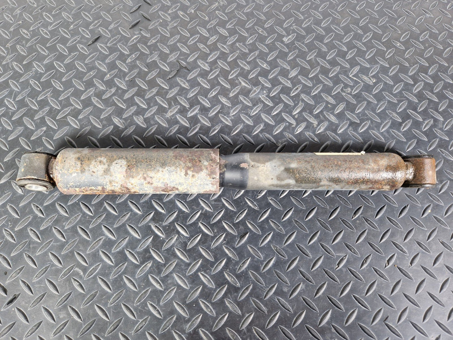 18-ON MERCEDES BENZ SPRINTER W907 W910 OEM REAR SHOCK ABSORBER A9103263000