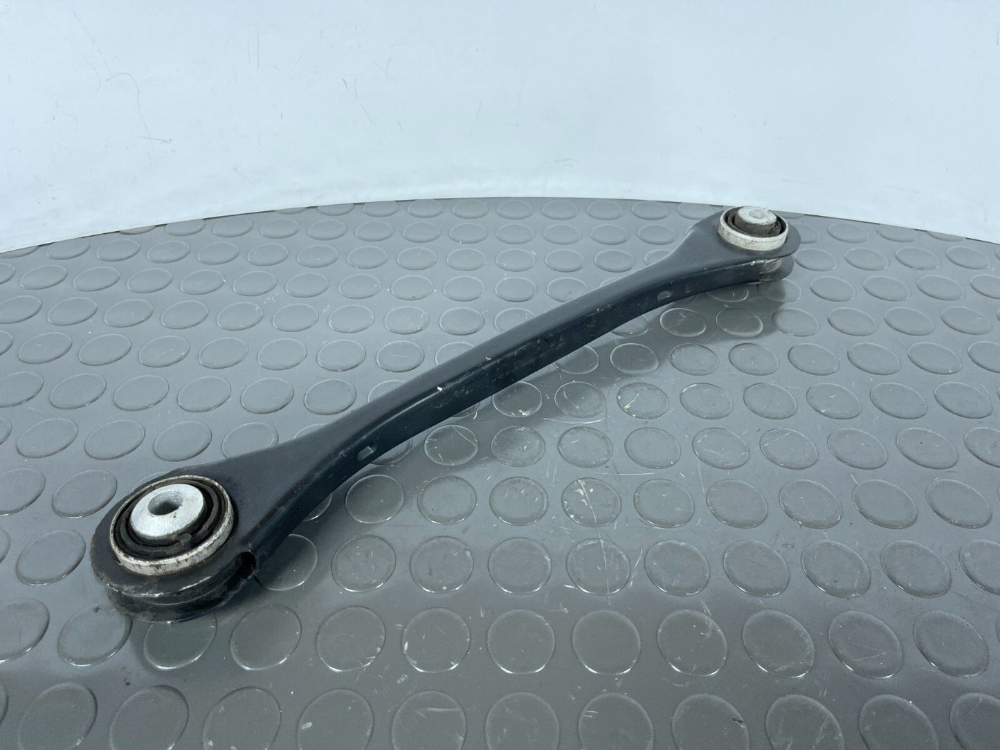 16-19 AUDI A4 B9 ESTATE GENUINE REAR RIGHT OR LEFT SIDE CONTROL ARM 4M0505425D