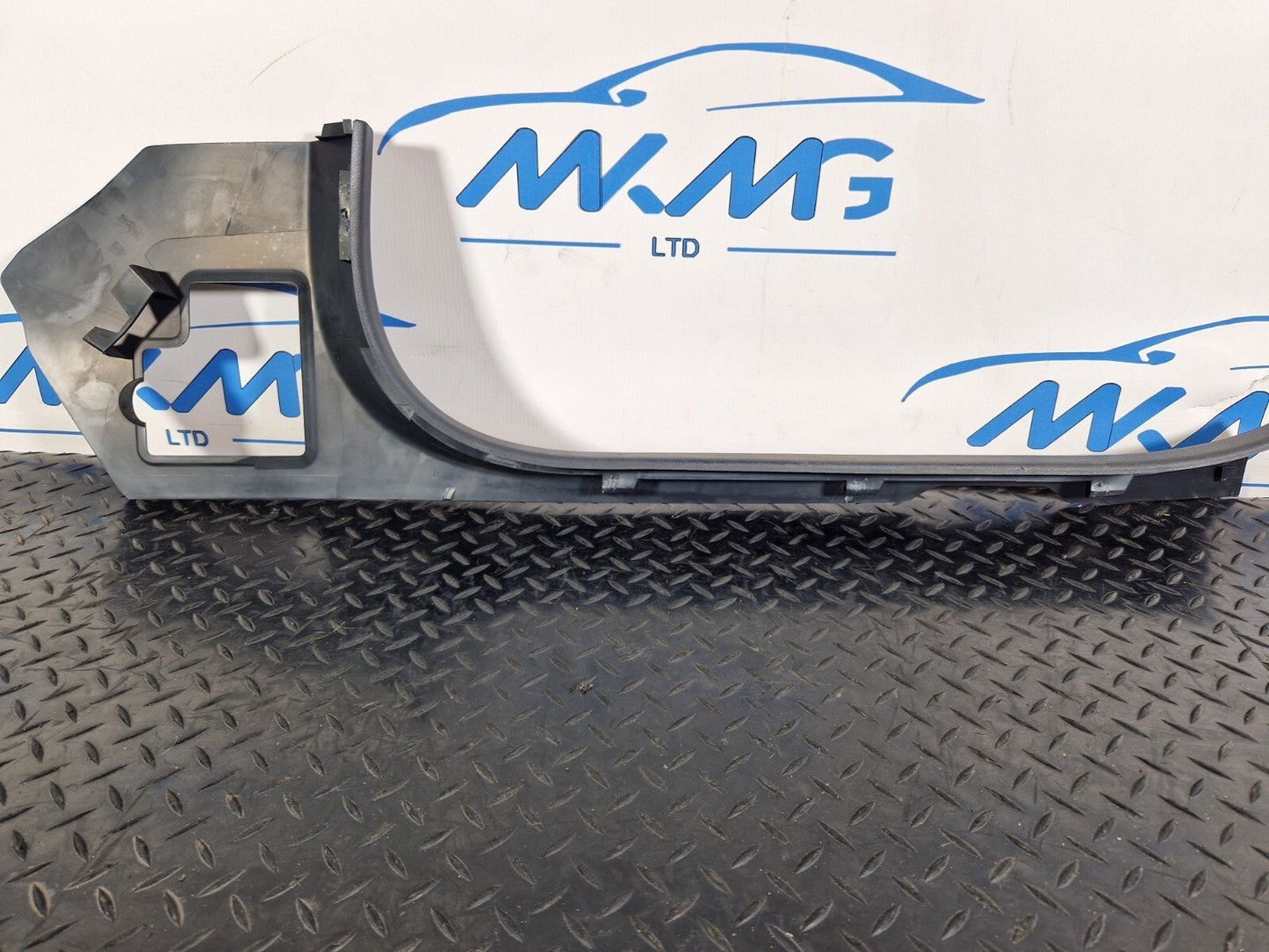 14-21 MERCEDES BENZ W205 LEFT PASSENGER SIDE INNER SILL TRIM COVER A2056860536