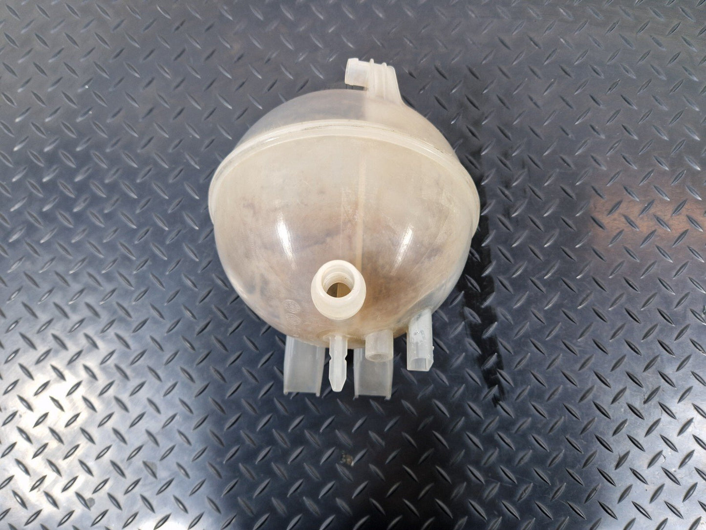 18ON MERCEDES BENZ SPRINTER W907 2.2 OM651 EXPANSION OVERFLOW BOTTLE A9105010400