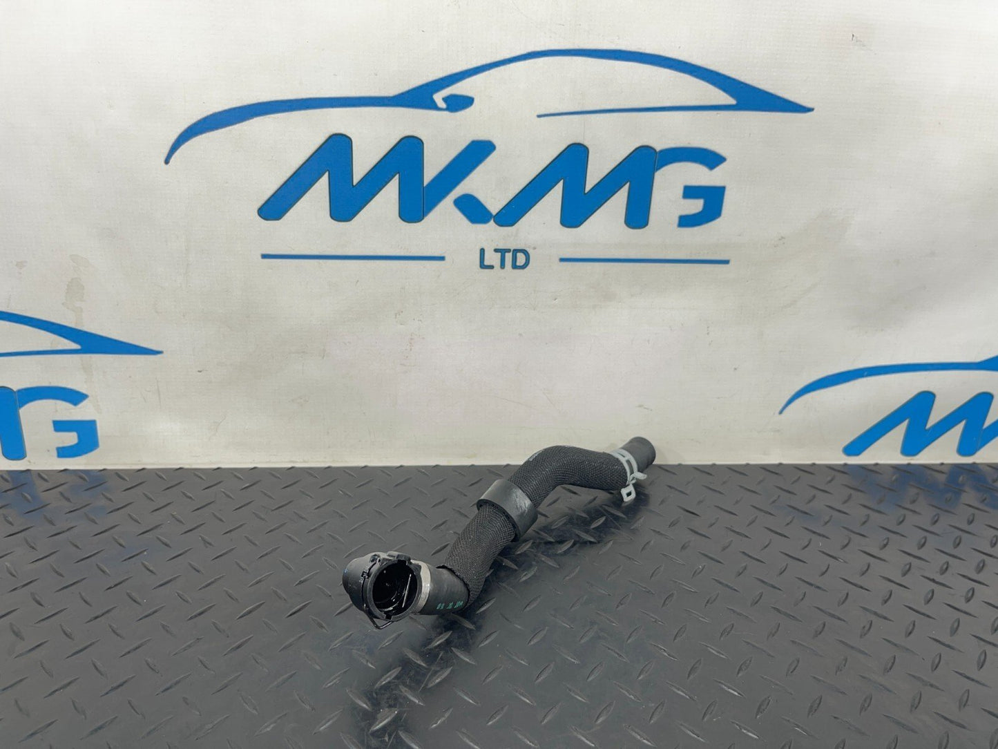 18-ON MERCEDES BENZ A CLASS W177 GENUINE ENGINE COOLANT PIPE A2478306300