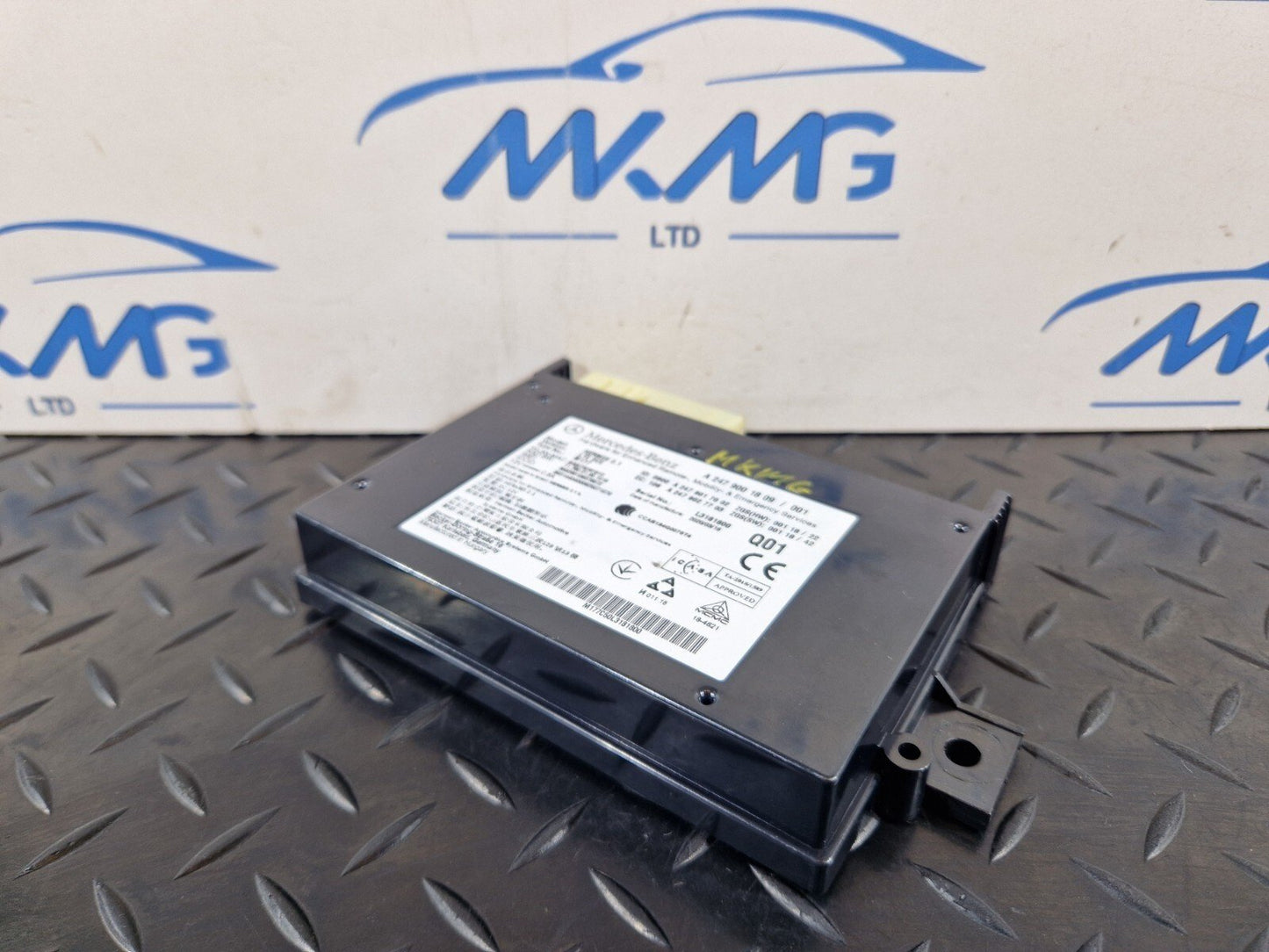 18-ON MERCEDES BENZ A CLASS W177 OEM RADIO CONTROL HEAD UNIT MODULE A2479001809