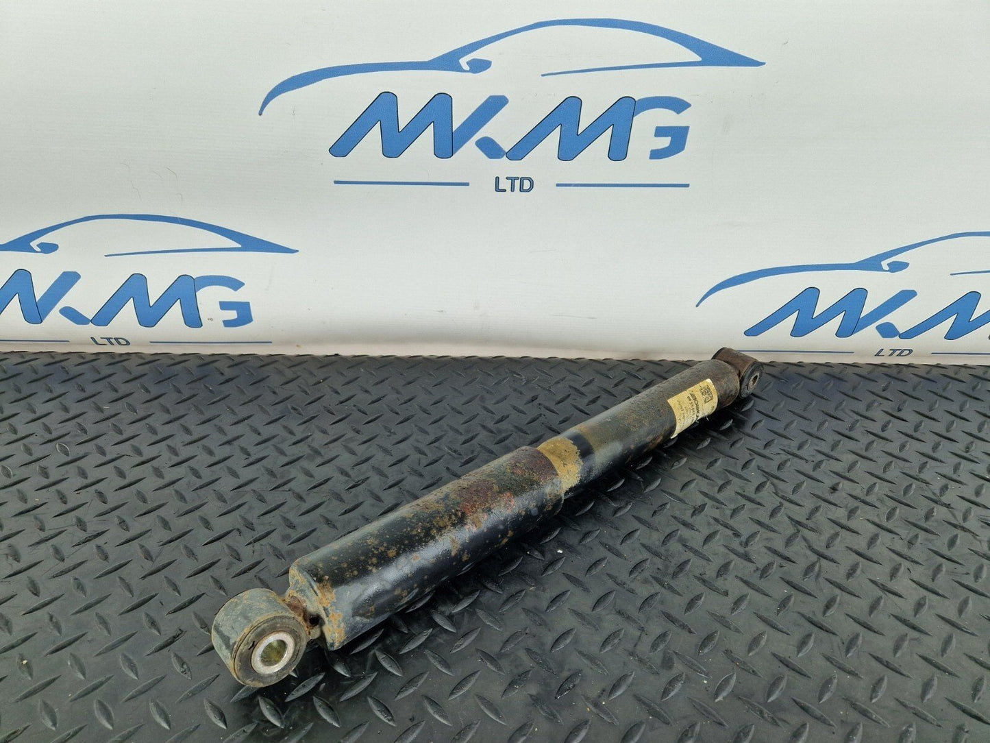 18-ON MERCEDES SPRINTER W907 REAR SHOCK ABSORBER FITS LEFT & RIGHT A9073203500