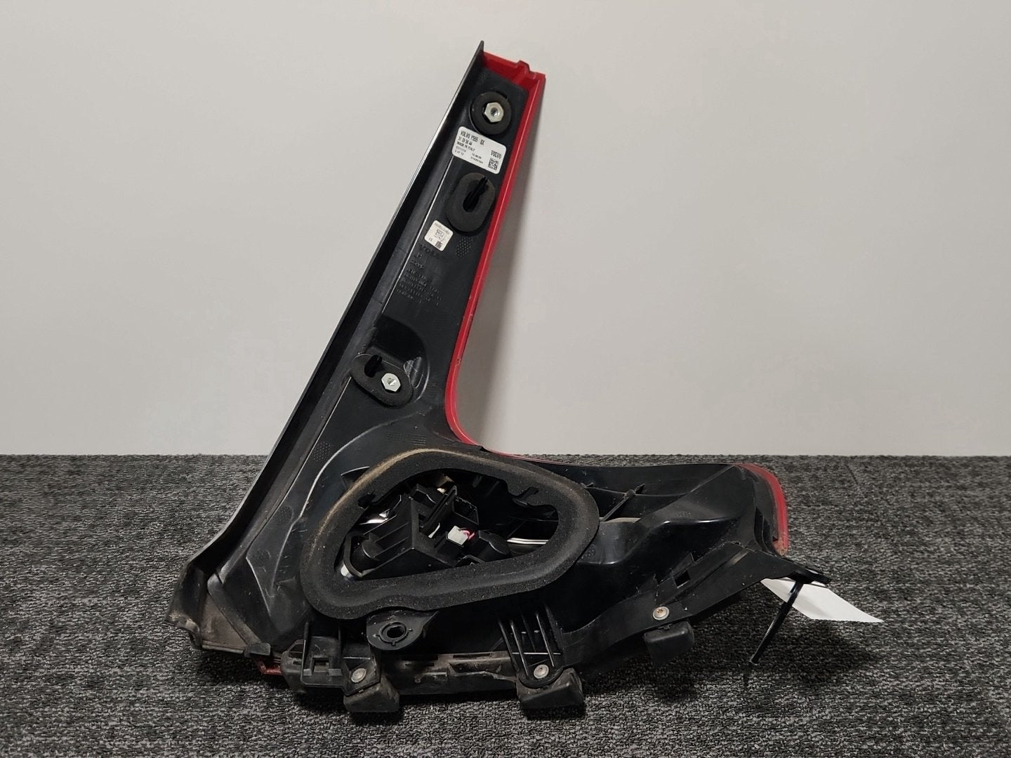 2014 Volvo V40 MK3 (525) Genuine Rear Left N/S Passenger Tail Light 31395844