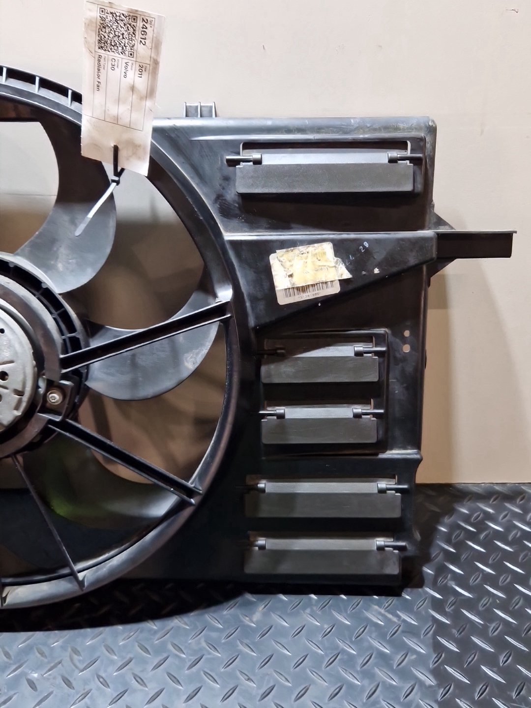 Volvo C30 MK1 FL (MK) (533) Coupe Genuine Cooling Radiator Fan 3135103923
