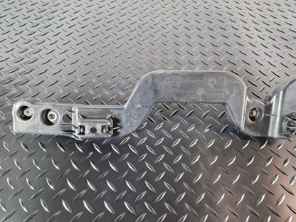 Land Rover Range Rover Evoque L551 Right O/S Heatshield Bracket K8D2113C52AB