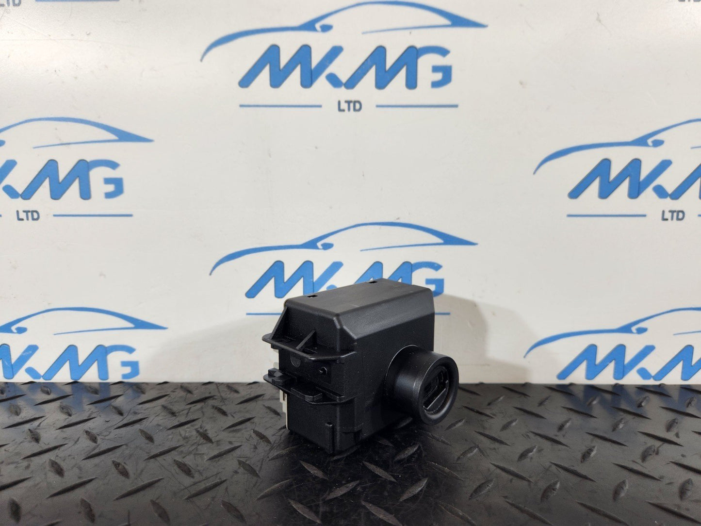 Mercedes-Benz Unknown Part Type A1669052901