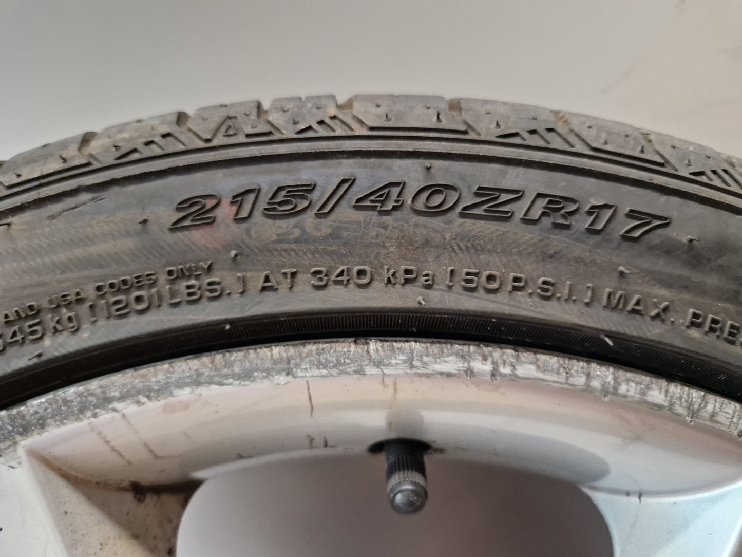 Seat Ibiza MK4 FL- 6J 17" Alloy Wheel with Tyre 215/40/17 ~6mm