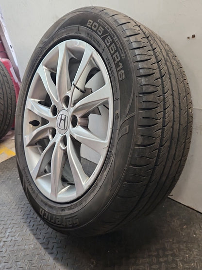 Honda Civic MK9 (FK27) 16" Alloy Wheel with Tyre 205/55/16 ~4mm 16065A