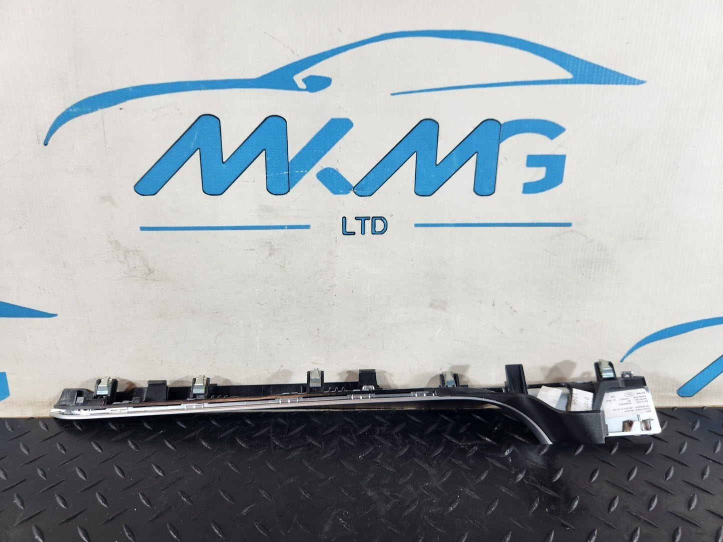 16-22 MERCEDES BENZ X253 DASHBOARD CHROME PANEL TRIM A2536809500