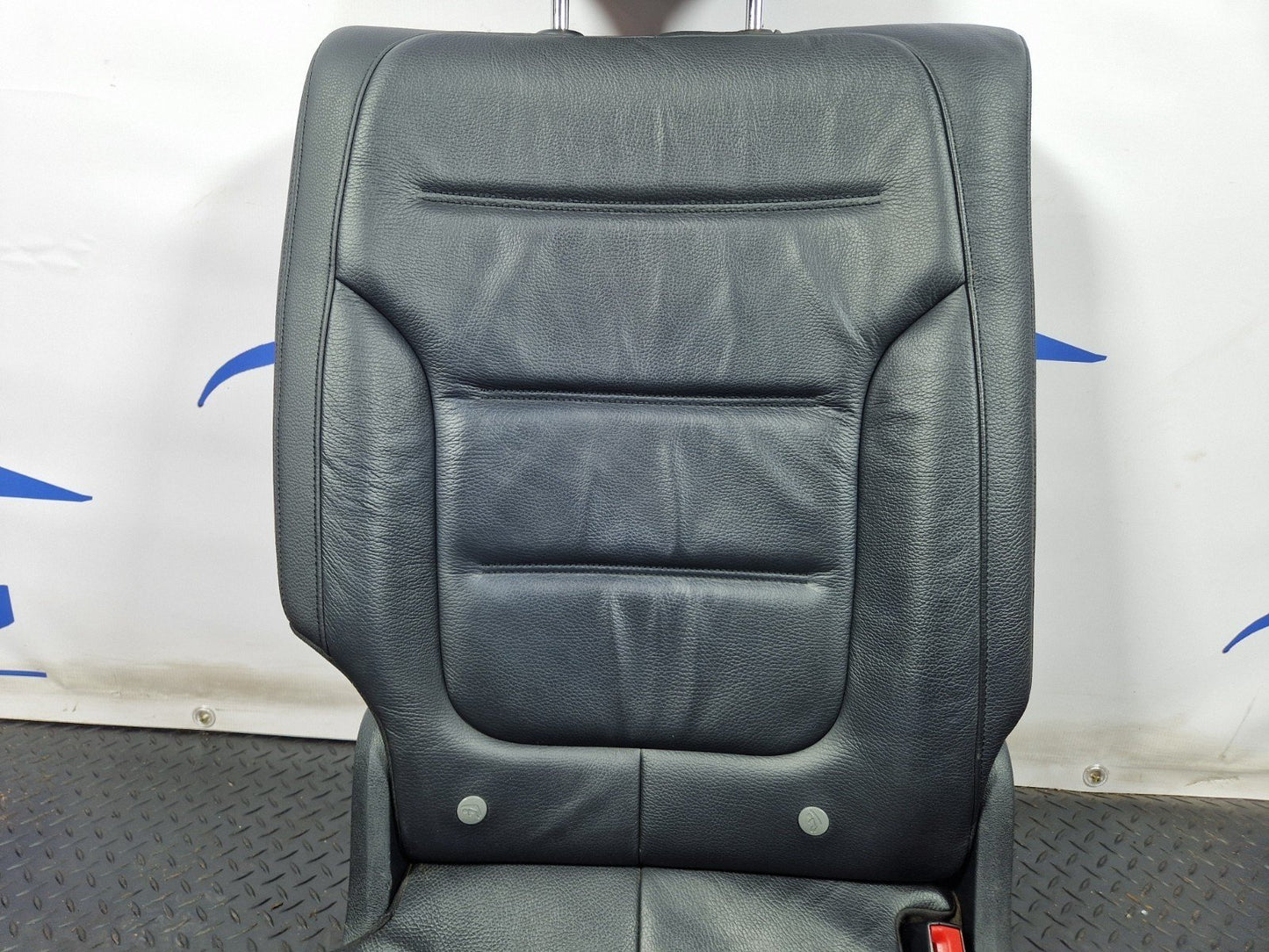 10-18 VW TOUAREG 7P GENUINE REAR RIGHT DRIVER O/S HEATED LEATHER SEAT