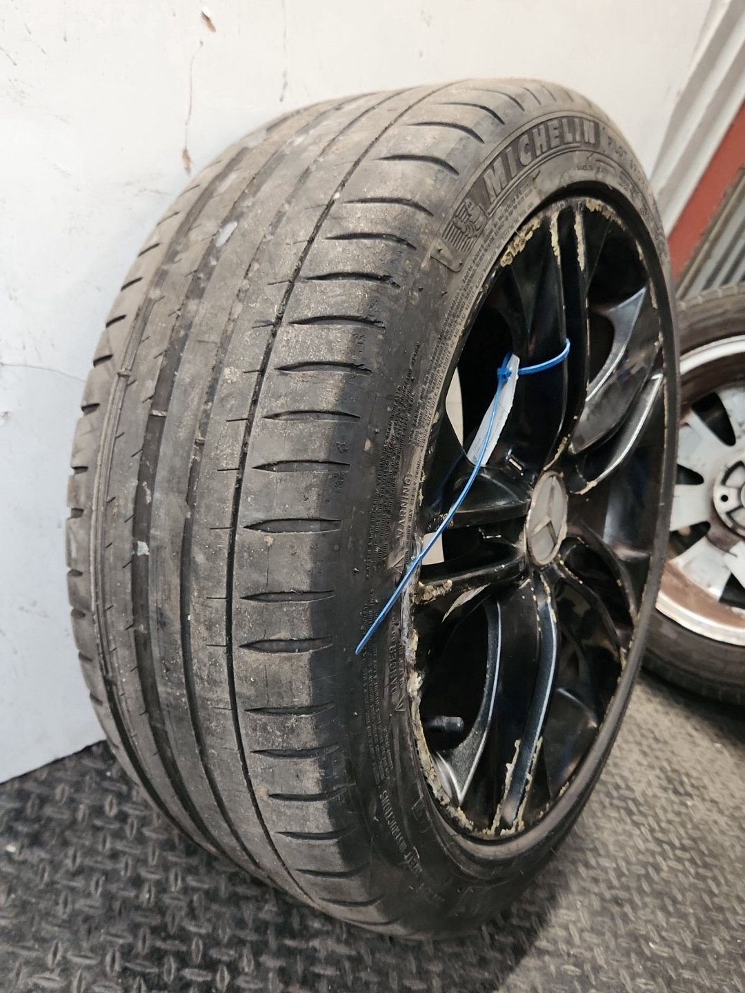 Mercedes CLC-Class W203 17" Alloy Wheel with Tyre 225/45/17 ~3mm A2034015302