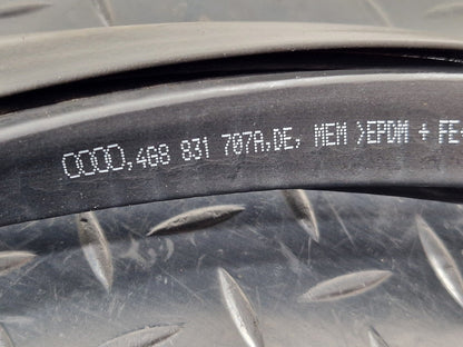 10-18 AUDI A7 4G S-LINE FRONT RIGHT OSF RUBBER WEATHER SEAL 4G8831707A