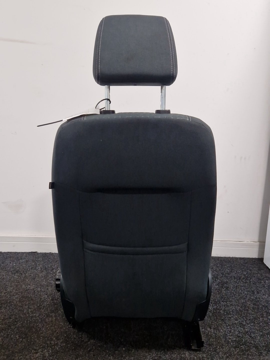 Ford Fiesta MK7 (B299) Hatchback Left Front Seat