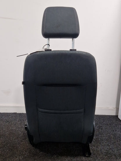 Ford Fiesta MK7 (B299) Hatchback Left Front Seat