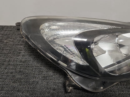 Vauxhall Corsa MK3 (D) (4400) Hatchback Genuine Front Right Headlight 13446800