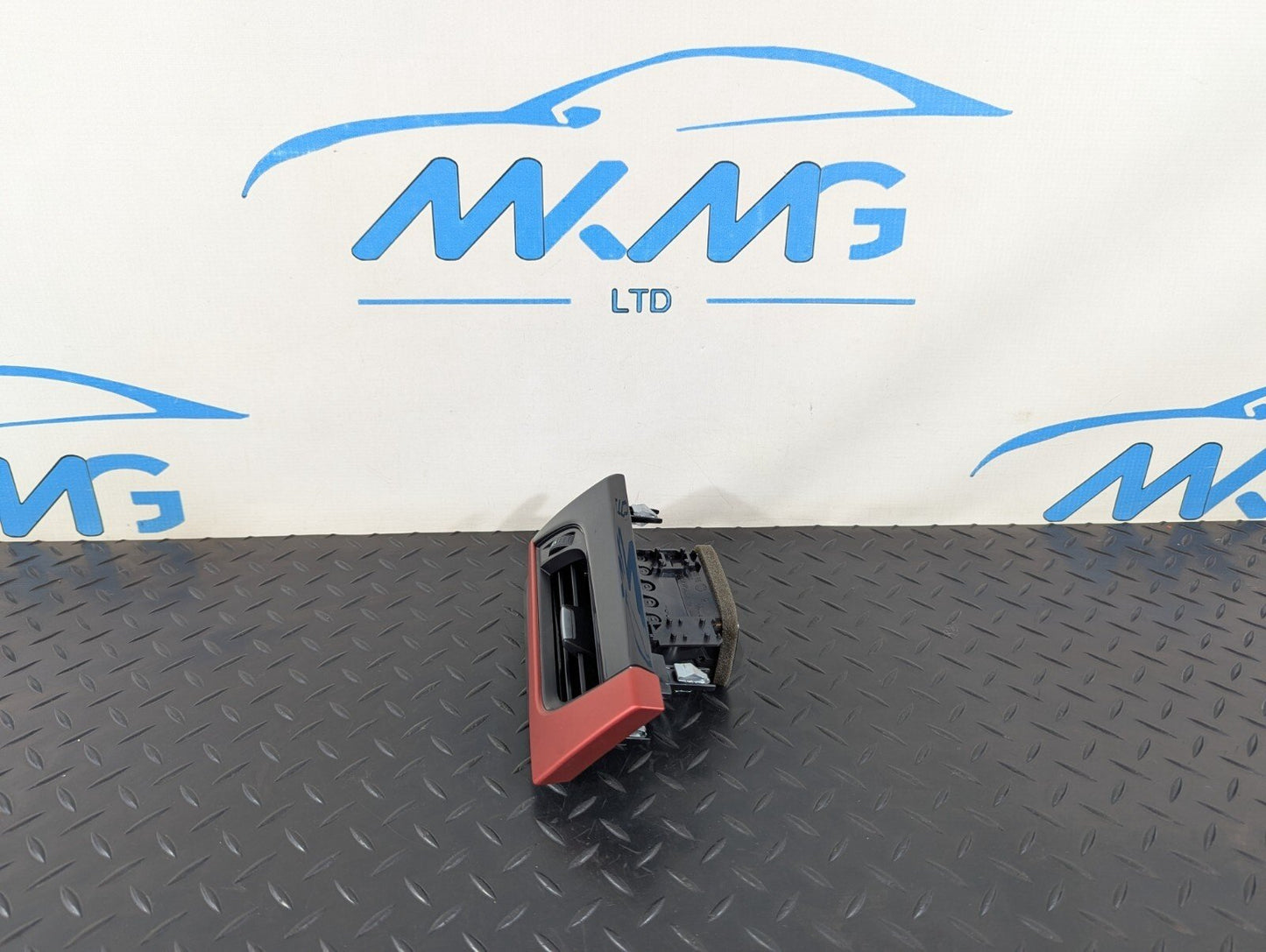 16-22 BMW X1 F48 GENUINE RIGHT DRIVER SIDE DASHBOARD AIR VENT 9292740 9332456