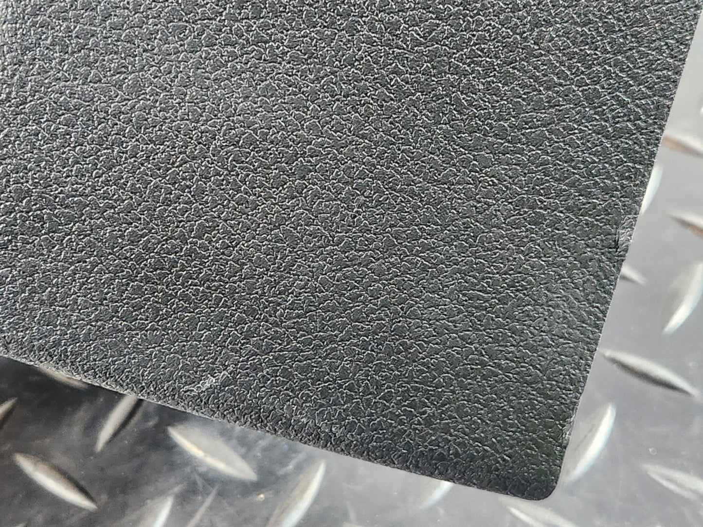 19-ON MERCEDES BENZ B CLASS W247 REAR LEFT WALL LINING TRIM COVER A2476903702