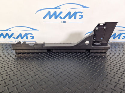 14-19 MERCEDES BENZ GLA X156 OEM RIGHT QUARTER PANEL TRIM BRACKET A1568901200