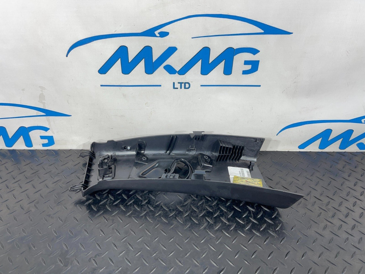 LAND ROVER DISCOVERY SPORT L550 2020 LEFT SIDE B-PILLAR TRIM FK72243A87AE8PVJ