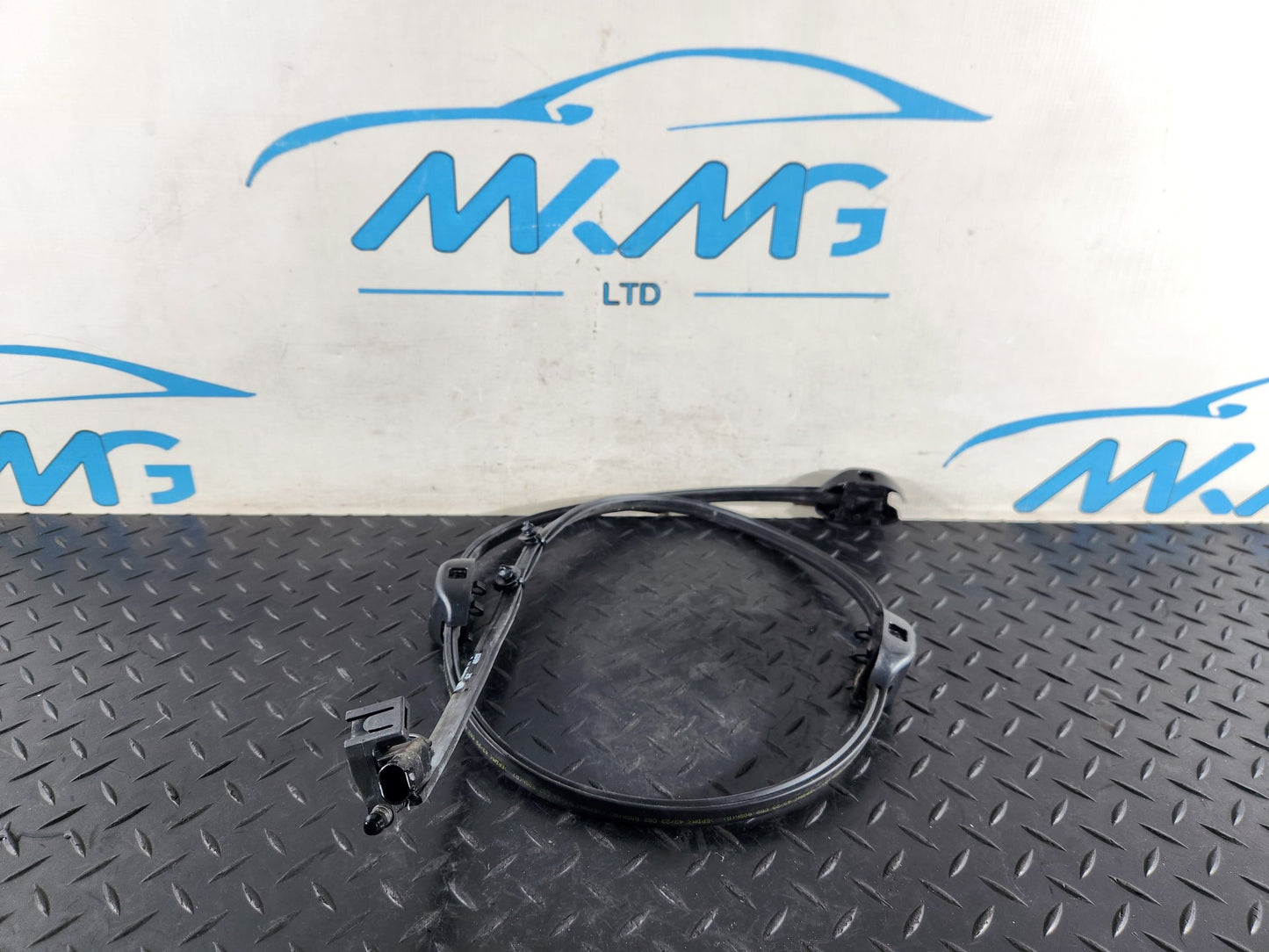 BMW 118i F40 Hatchback Genuine Windscreen Washer Nozzle Chain System 7453968