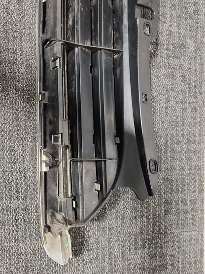 Mini Cooper Clubman R55 Estate Genuine Front Upper Bumper Grille 166149-10